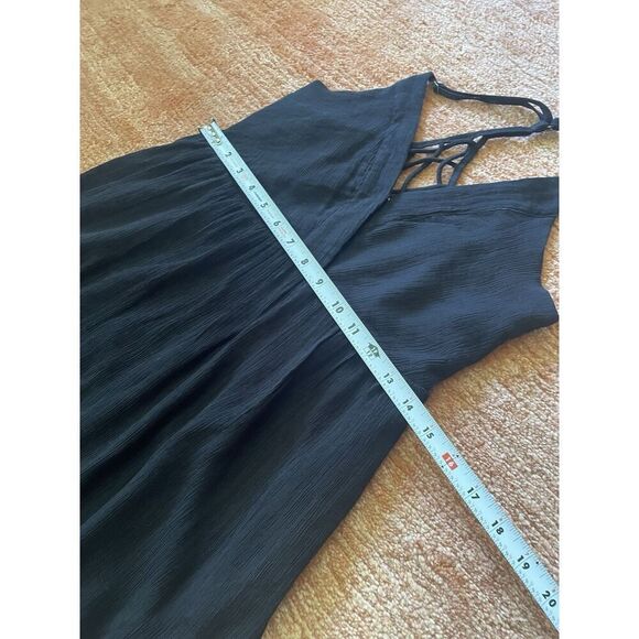 “New In”Black Mini Women’s Dress with Crisscross Back Size S Lined - Picture 5 of 10